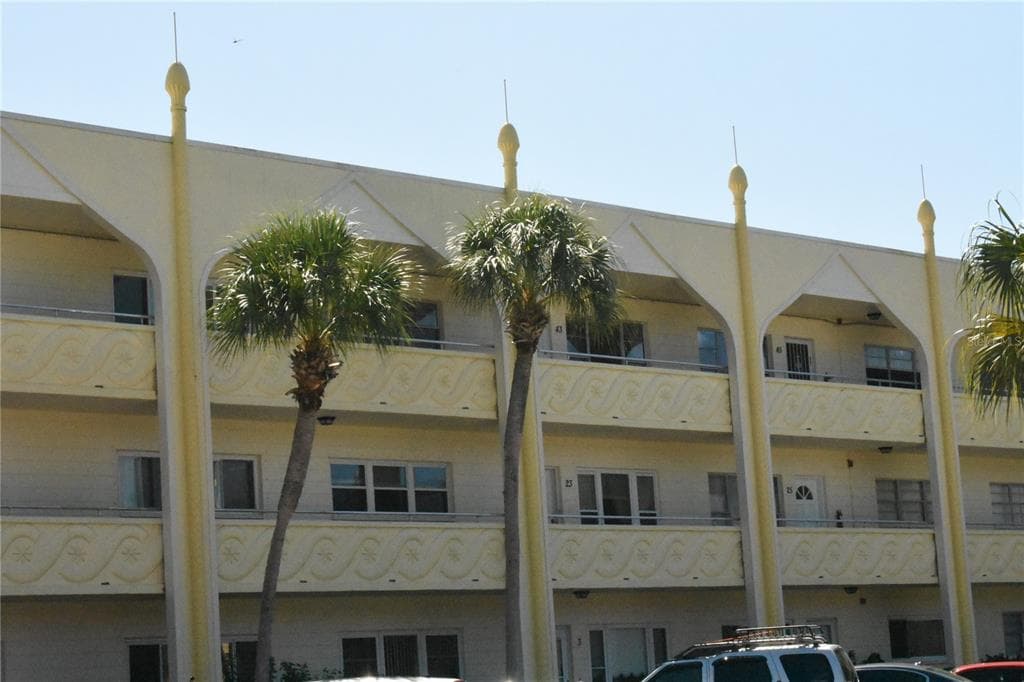 2361 ECUADORIAN WAY UNIT 43 CLEARWATER, FL 33763