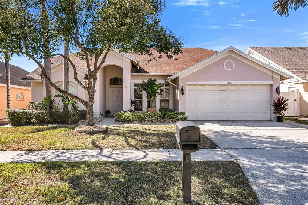 13410 IRONTON DRIVE TAMPA, FL 33626