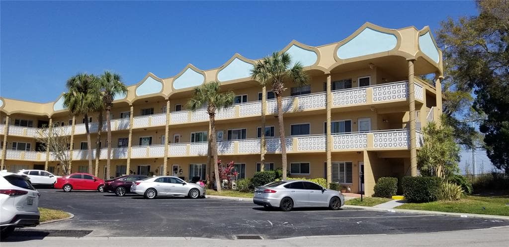 2466 ECUADORIAN WAY UNIT 76 CLEARWATER, FL 33763