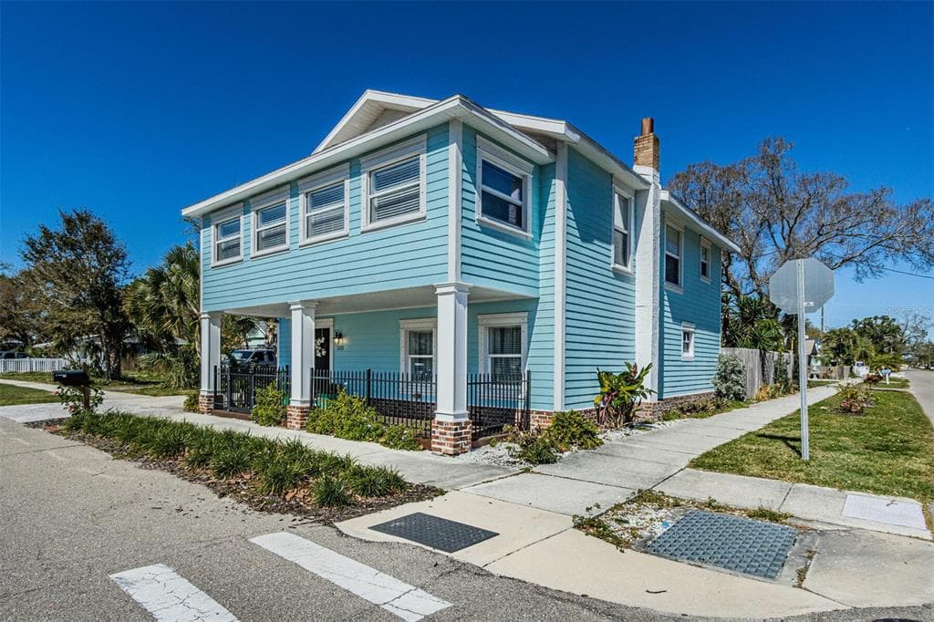 5201 TANGERINE AVENUE S GULFPORT, FL 33707