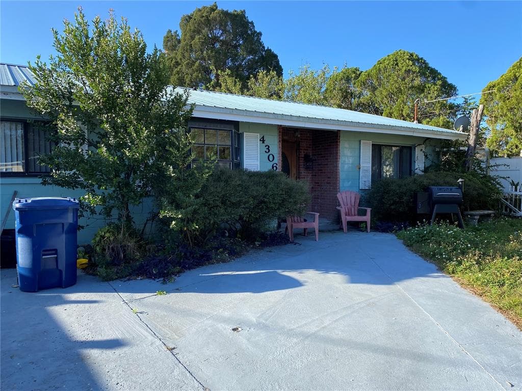 4306 W WISCONSIN COURT TAMPA, FL 33616