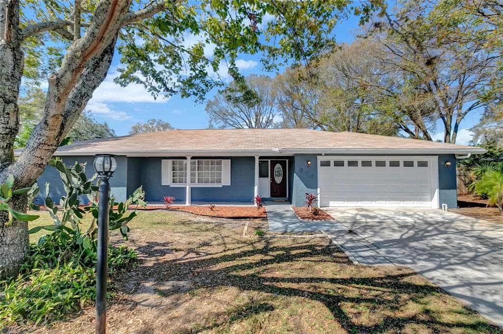 872 ORIOLE DRIVE WINTER HAVEN, FL 33884