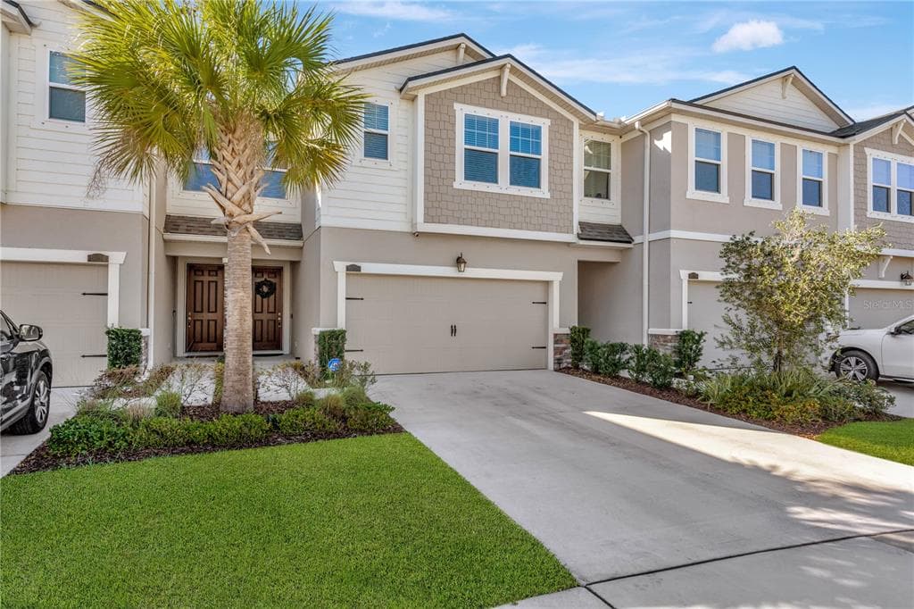 10136 NEWEL VALLEY LOOP RIVERVIEW, FL 33569