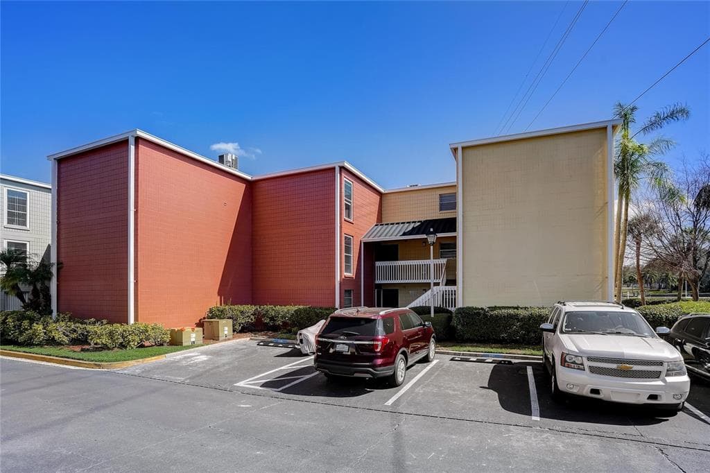 2424 W TAMPA BAY BOULEVARD UNIT H202