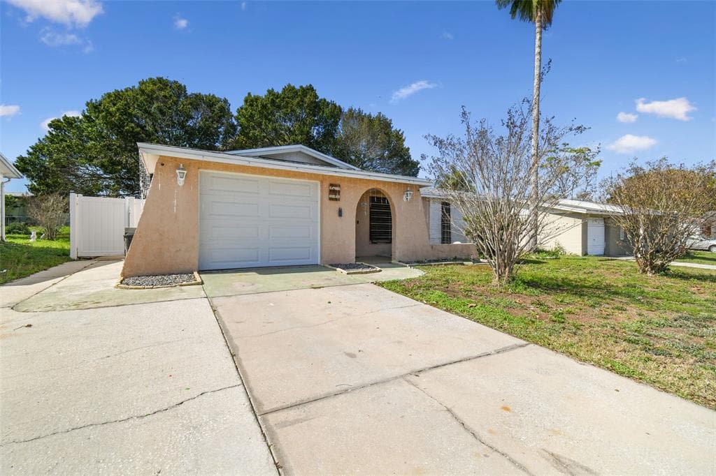 9311 GRAY FOX LANE PORT RICHEY, FL 34668