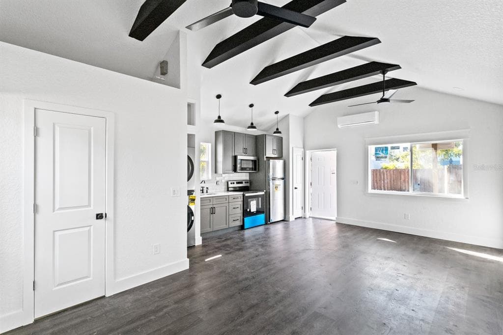 2517 OAKDALE ST S UNIT B ST PETERSBURG, FL 33705