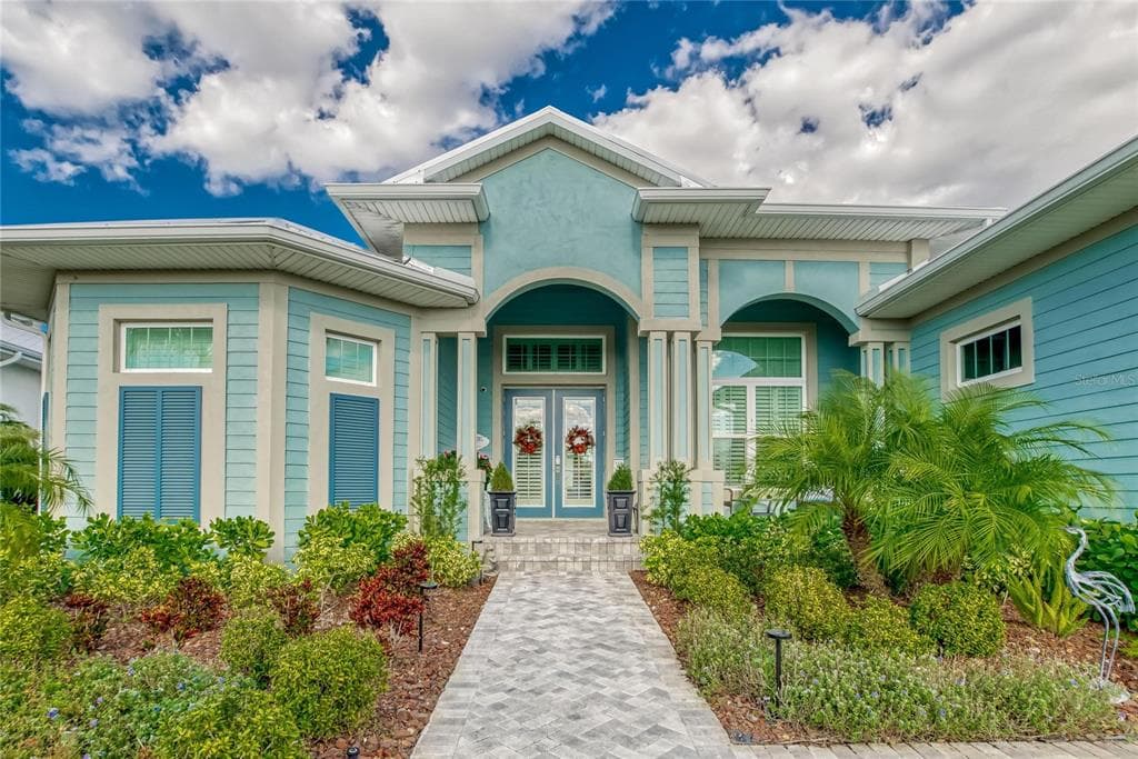 5701 TYBEE ISLAND DRIVE APOLLO BEACH, FL 33572