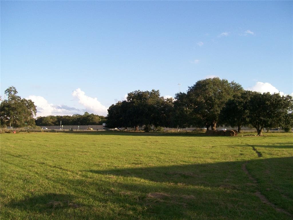 00 E SLIGH AVENUE
