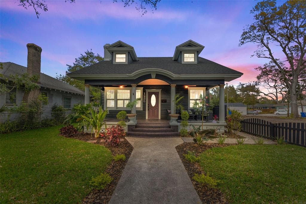 1235 21ST AVENUE N ST PETERSBURG, FL 33704