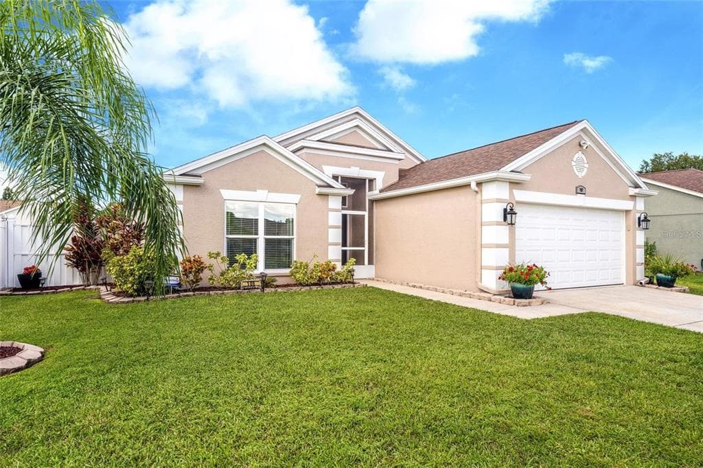 109 ISLAND WATER WAY APOLLO BEACH, FL 33572