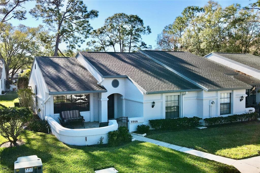 3866 PHEASANT COURT PALM HARBOR, FL 34685