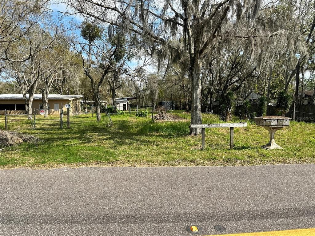 549 N CARROLL ROAD LAKELAND, FL 33801