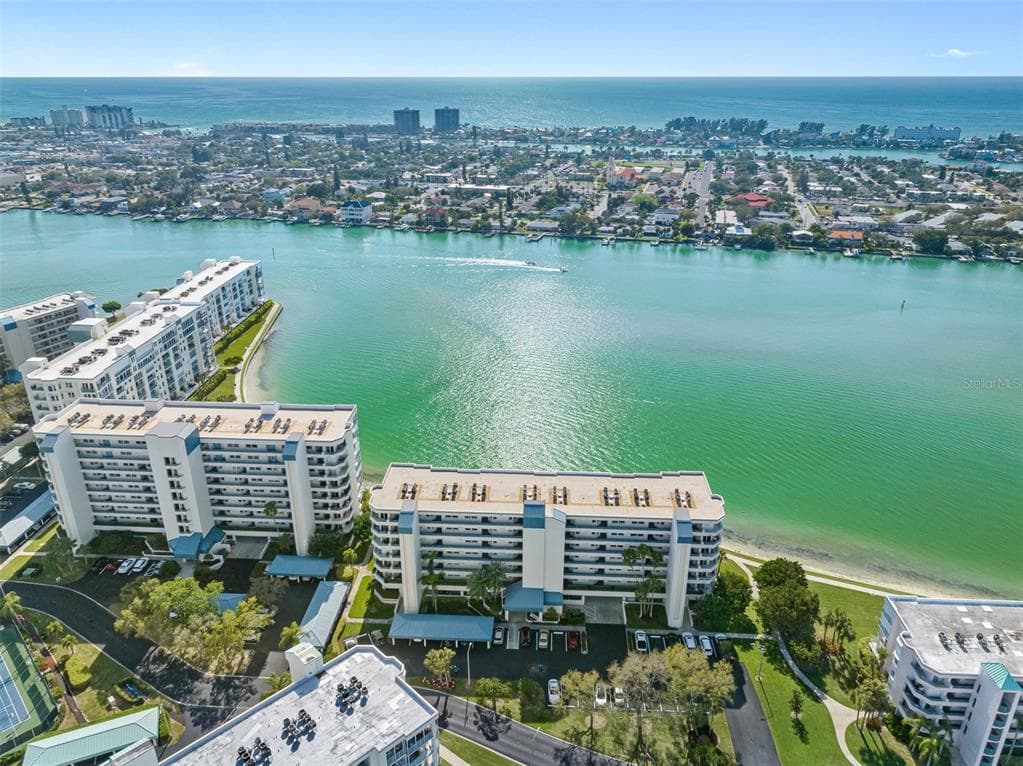7984 SAILBOAT KEY BOULEVARD S UNIT 307 SOUTH PASADENA, FL 33707