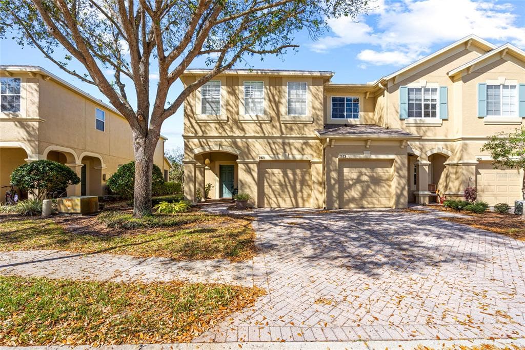 2921 GIRVAN DRIVE LAND O LAKES, FL 34638