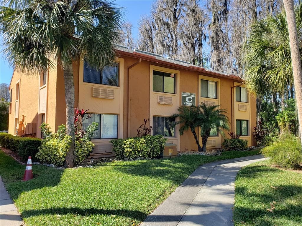 20861 HAULOVER COVE UNIT 6 LUTZ, FL 33558
