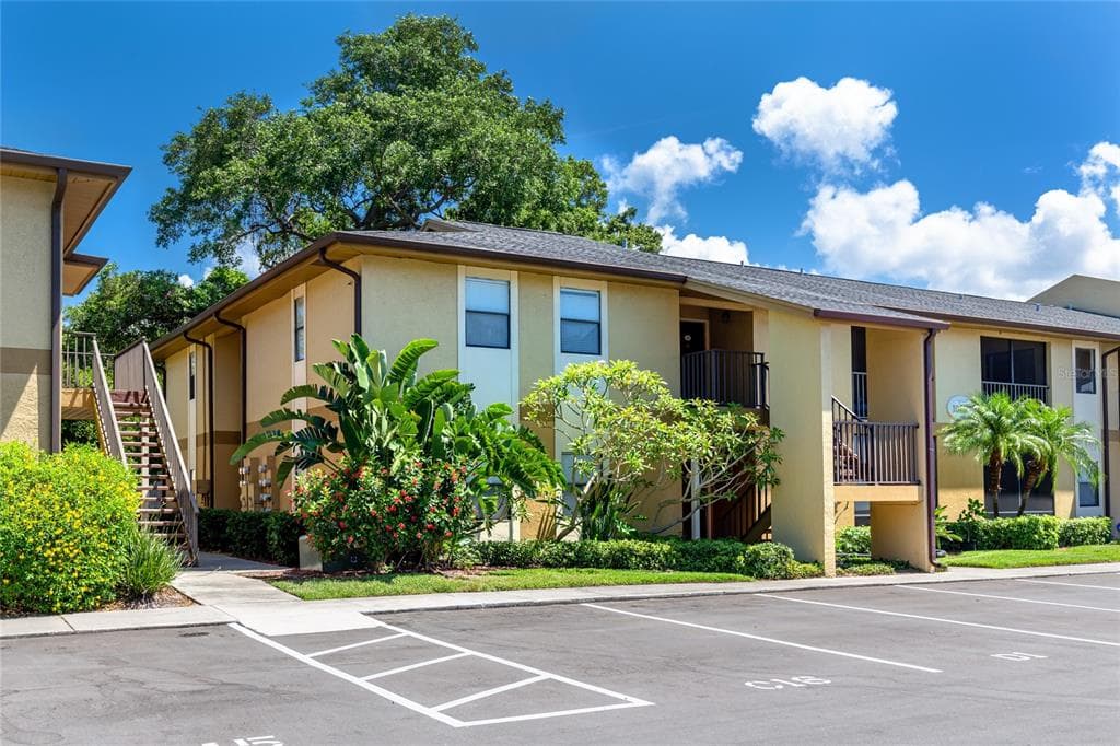 10167 SAILWINDS BLVD N UNIT 201 LARGO, FL 33773