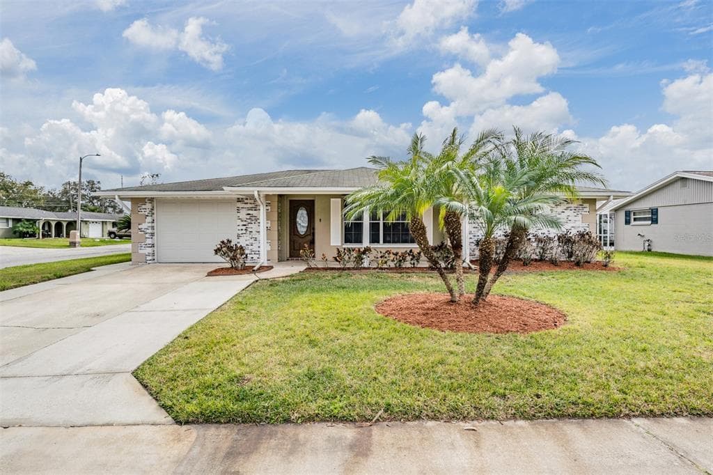7932 RAINTREE DRIVE NEW PORT RICHEY, FL 34653