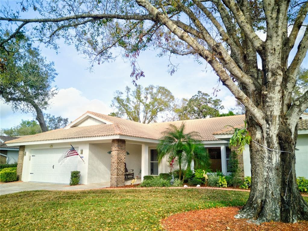 5703 GARDEN LAKES MAJESTIC BRADENTON, FL 34203