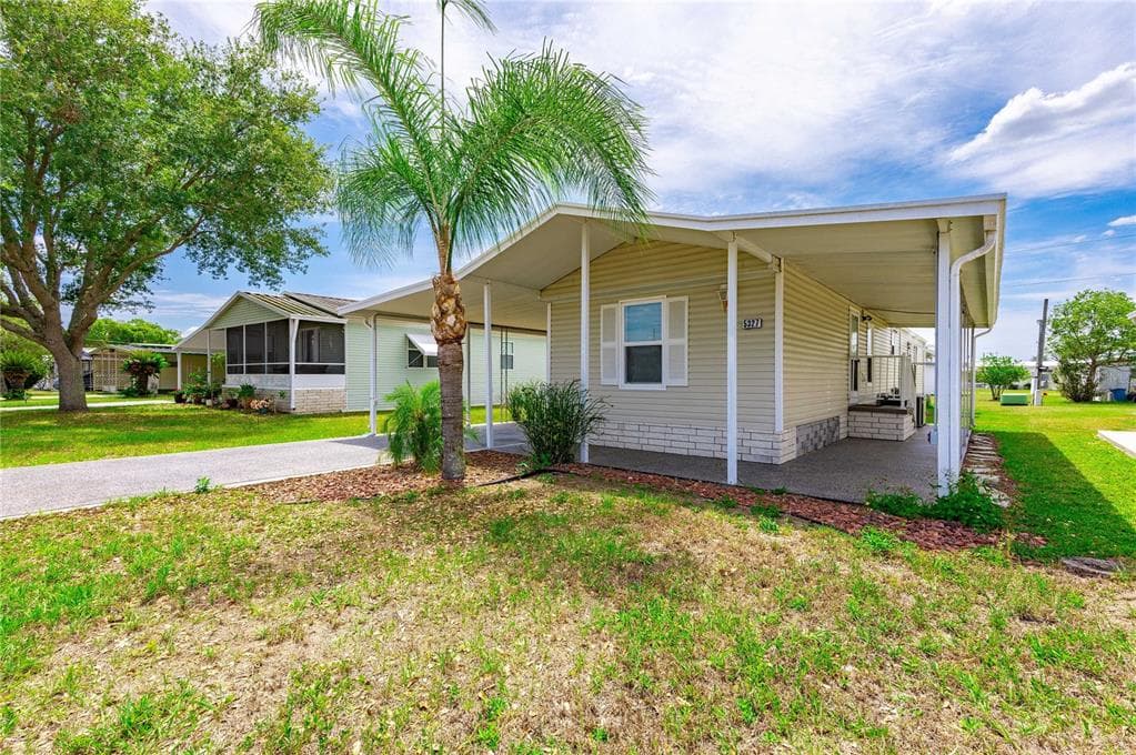 5327 JO STREET ZEPHYRHILLS, FL 33542