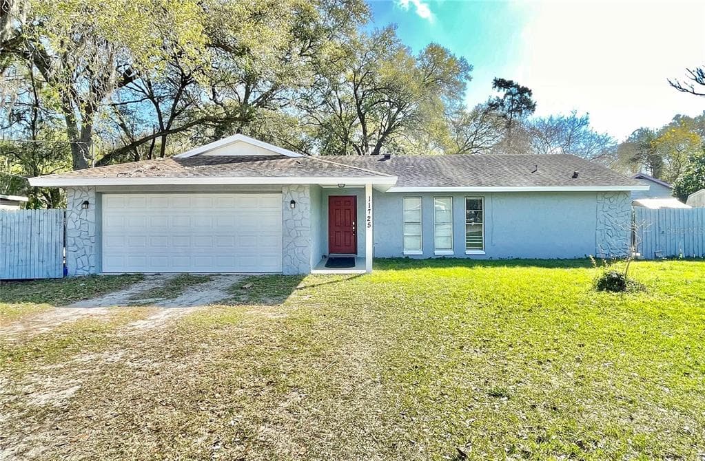 11725 BRADLEY ROAD THONOTOSASSA, FL 33592