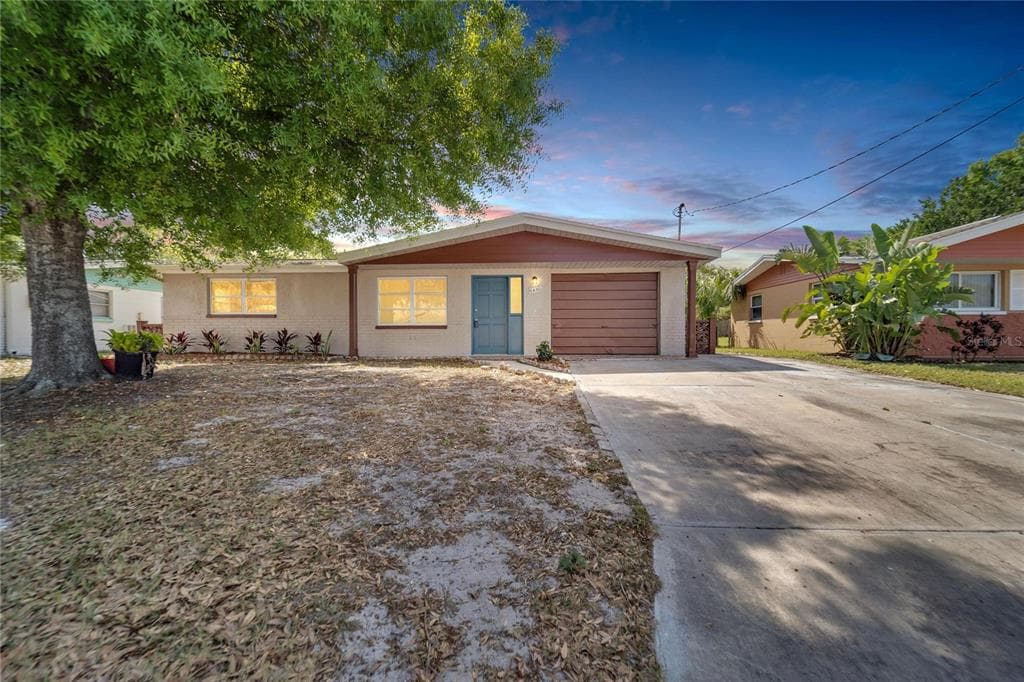 6430 PAWLING AVENUE PORT RICHEY, FL 34668