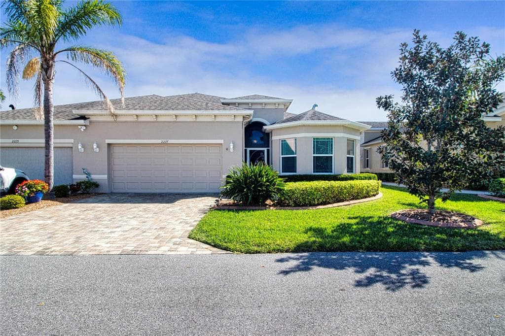 2227 VISTA GREENS DRIVE UNIT 2227 SUN CITY CENTER, FL 33573