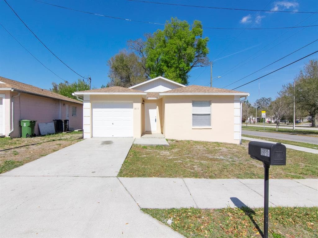 3810 E OSBORNE AVENUE TAMPA, FL 33610