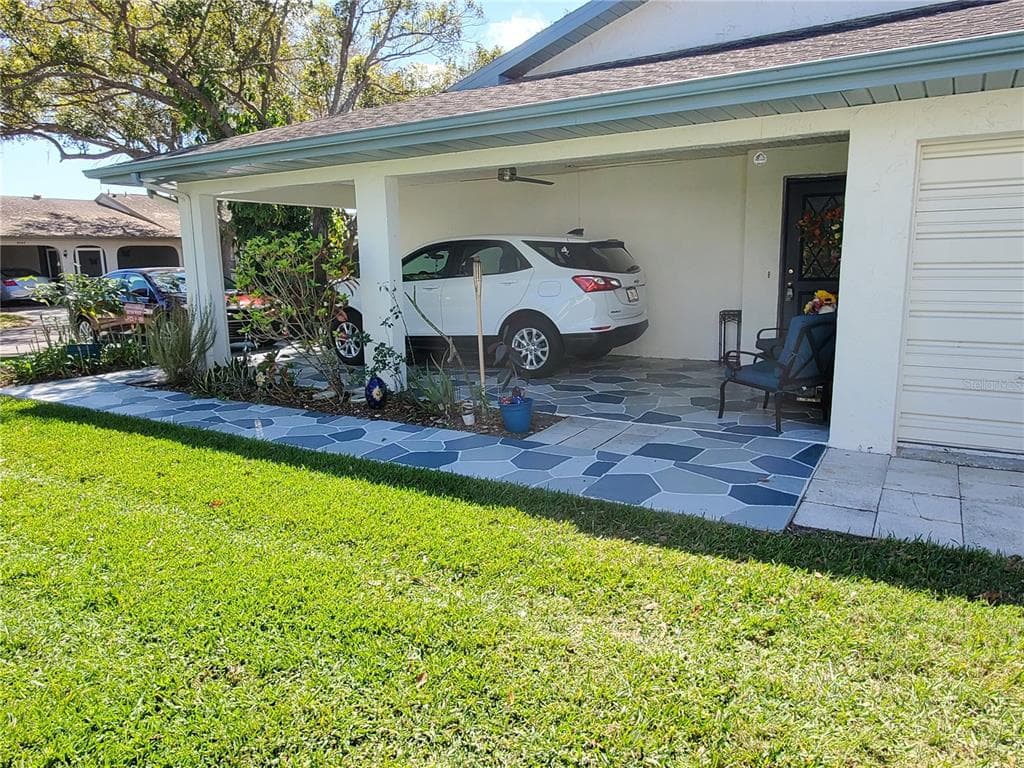2029 HEATHFIELD CIRCLE SUN CITY CENTER, FL 33573