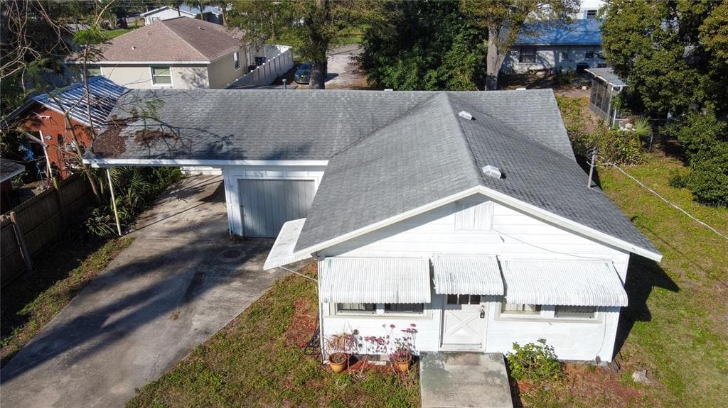 912 38TH STREET W