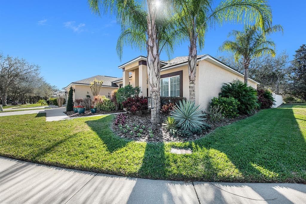 1004 SPLIT SILK STREET