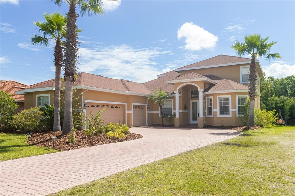 17907 BAHAMA ISLE CIRCLE