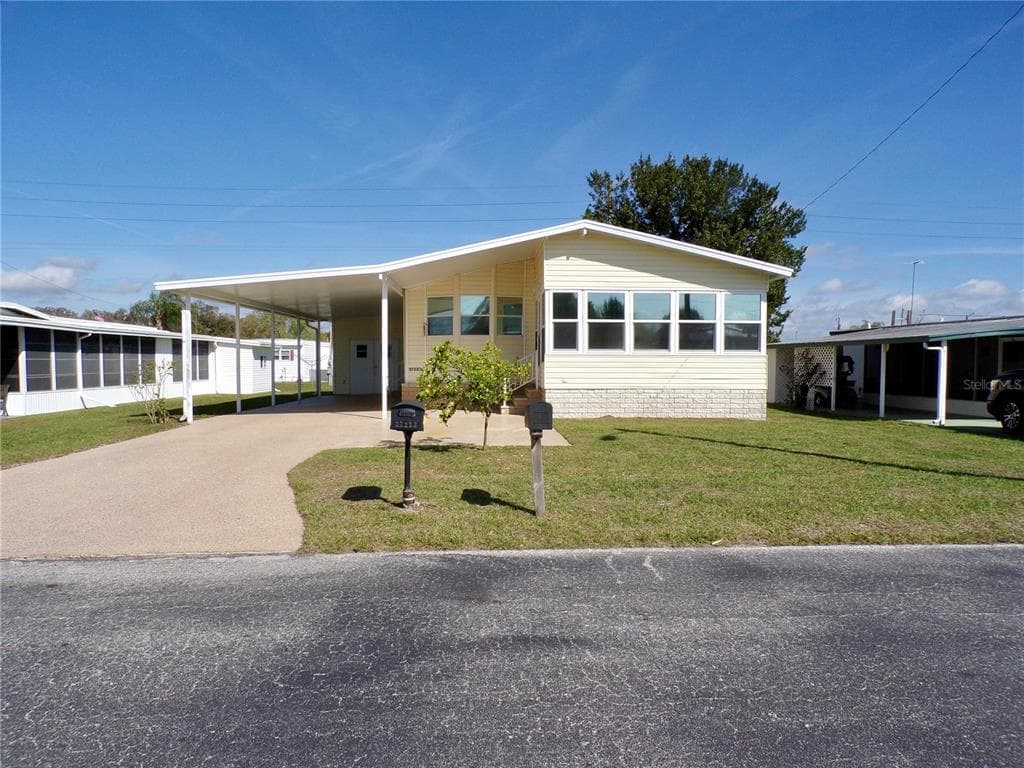 37223 CORA AVENUE ZEPHYRHILLS, FL 33542