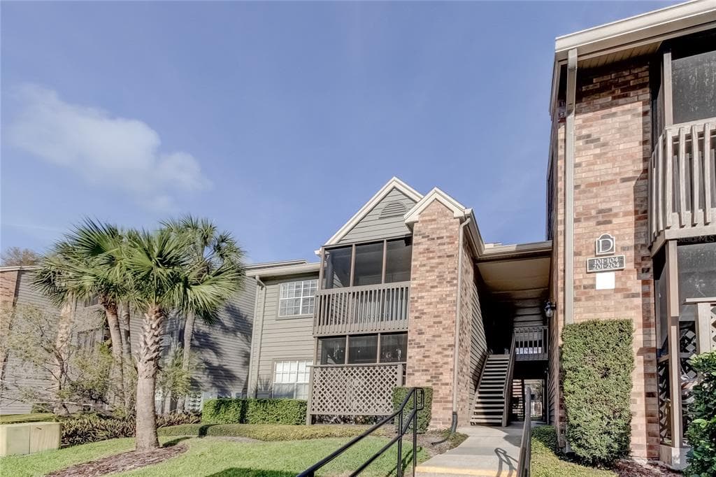2500 WINDING CREEK BOULEVARD UNIT D201 CLEARWATER, FL 33761
