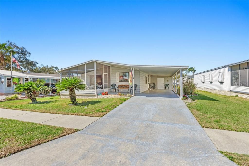 3819 JULIE DRIVE WESLEY CHAPEL, FL 33543