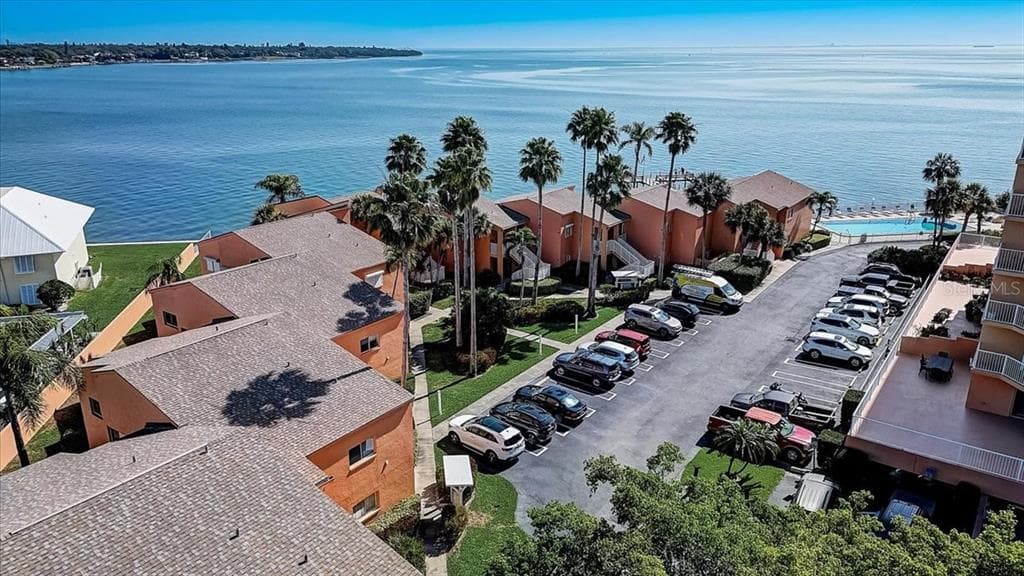 7400 SUNSHINE SKYWAY LANE S UNIT 106 ST PETERSBURG, FL 33711