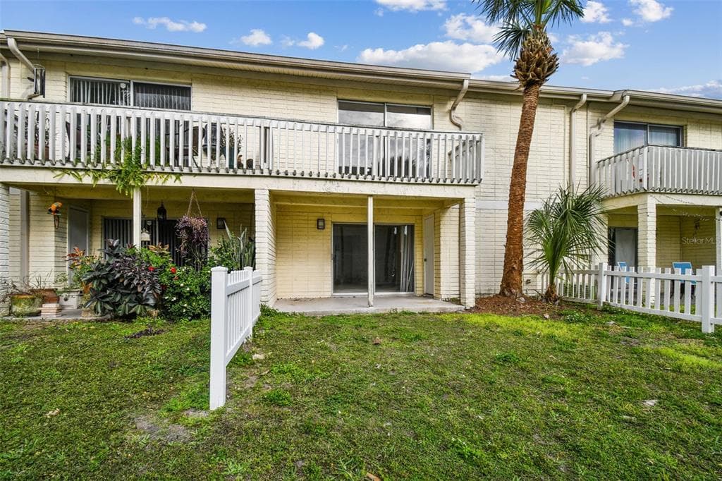 7908 SAVANAH PALM PLACE TAMPA, FL 33615