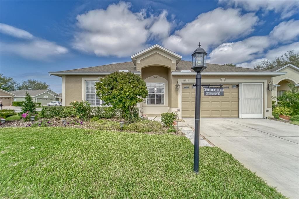 18928 ROLLING HILLS LOOP