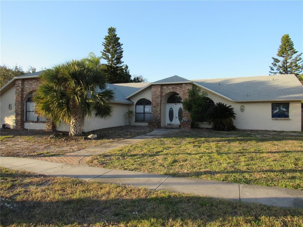 14535 MARK DRIVE LARGO, FL 33774