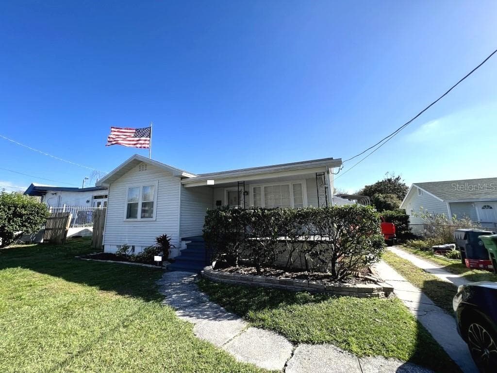 106 W MINNEHAHA STREET TAMPA, FL 33604