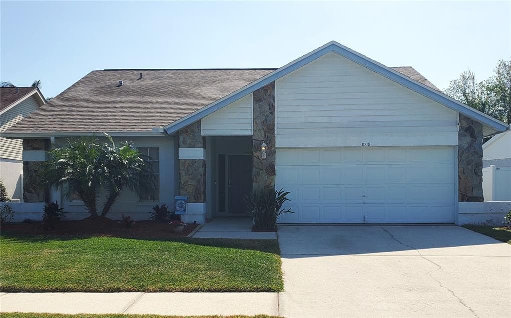 8718 BOYSENBERRY DRIVE TAMPA, FL 33635