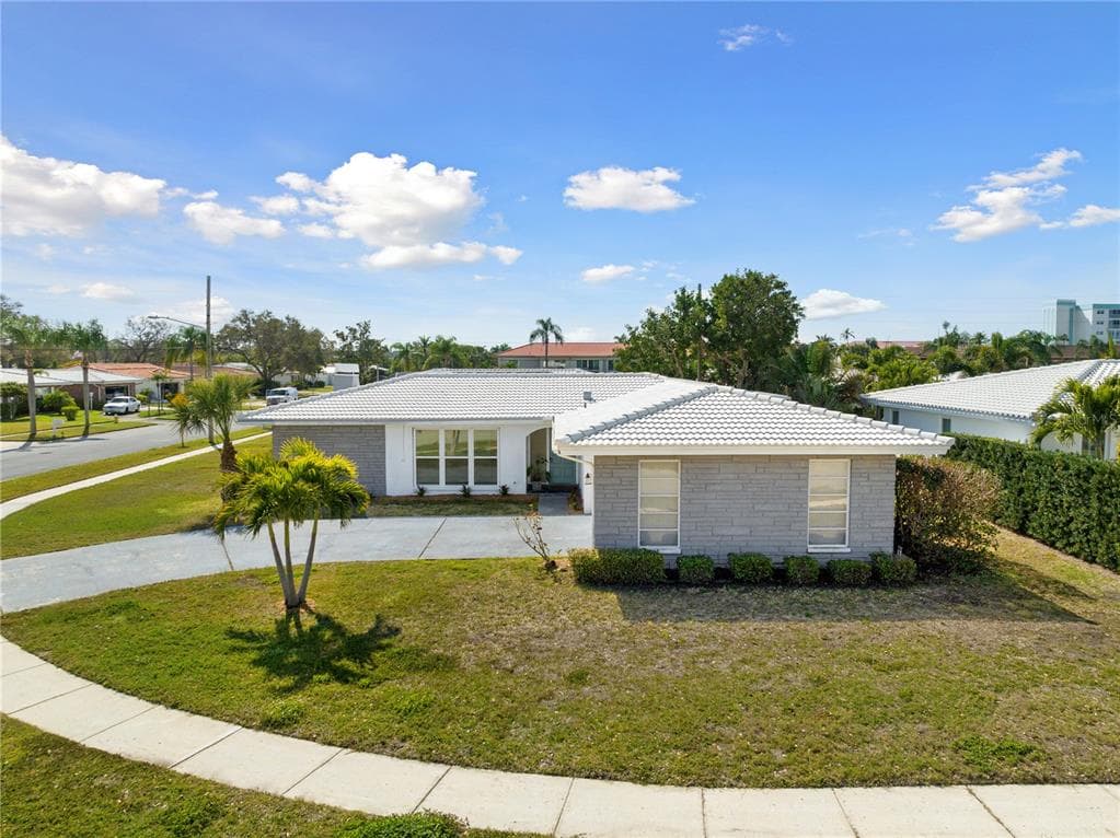 14850 IMPERIAL POINT DRIVE N LARGO, FL 33774