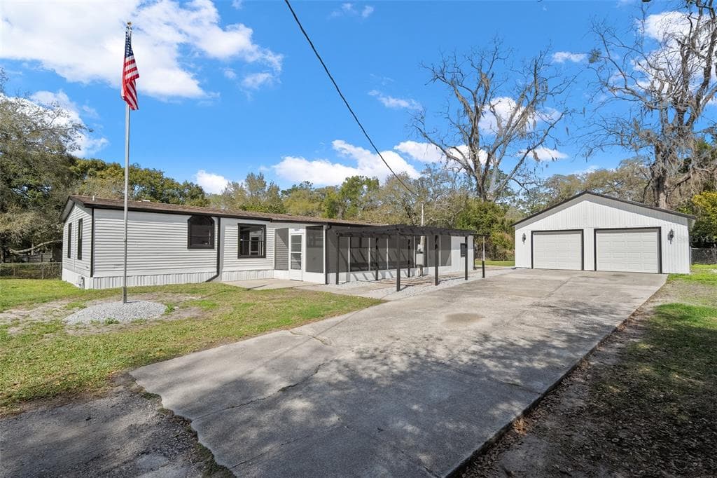 18067 CELIA AVENUE BROOKSVILLE, FL 34604