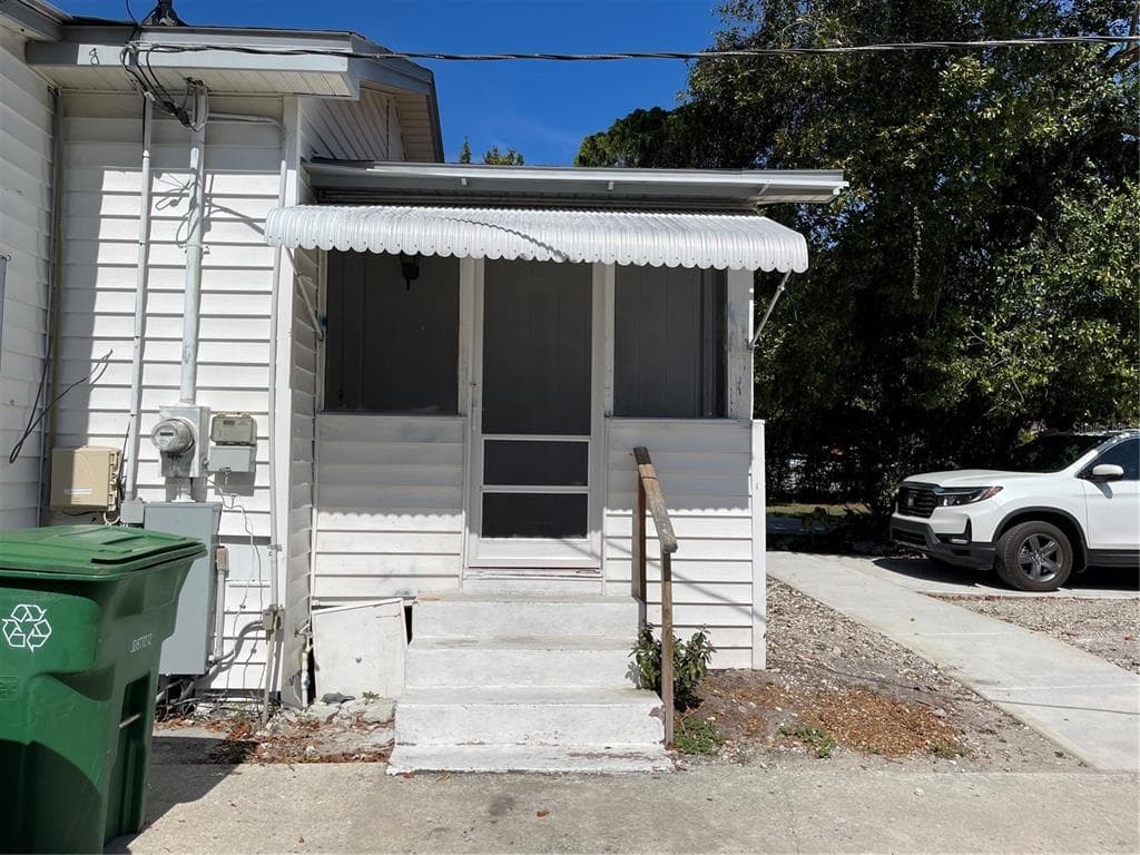 8708 N EDISON AVENUE UNIT A TAMPA, FL 33604
