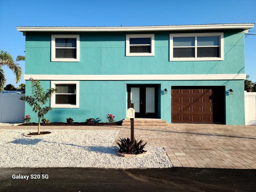 762 JUNGLE QUEEN WAY LONGBOAT KEY, FL 34228