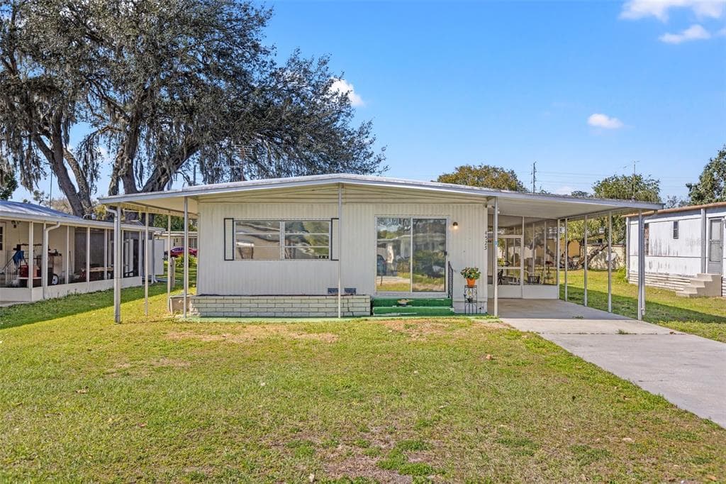 4525 AUTUMN PALM DRIVE ZEPHYRHILLS, FL 33542