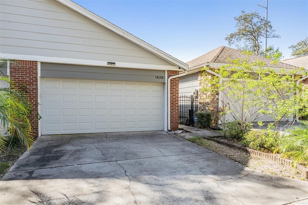 9818 BLUE SAGE ROAD TAMPA, FL 33612