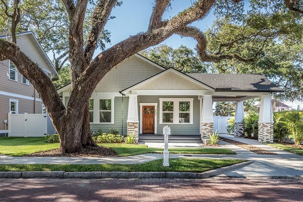 207 E ADALEE STREET TAMPA, FL 33603