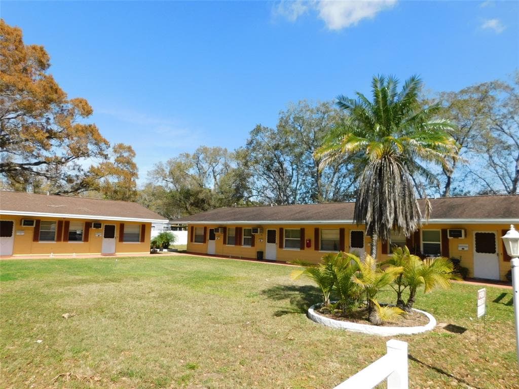 402 STREMMA ROAD LARGO, FL 33770