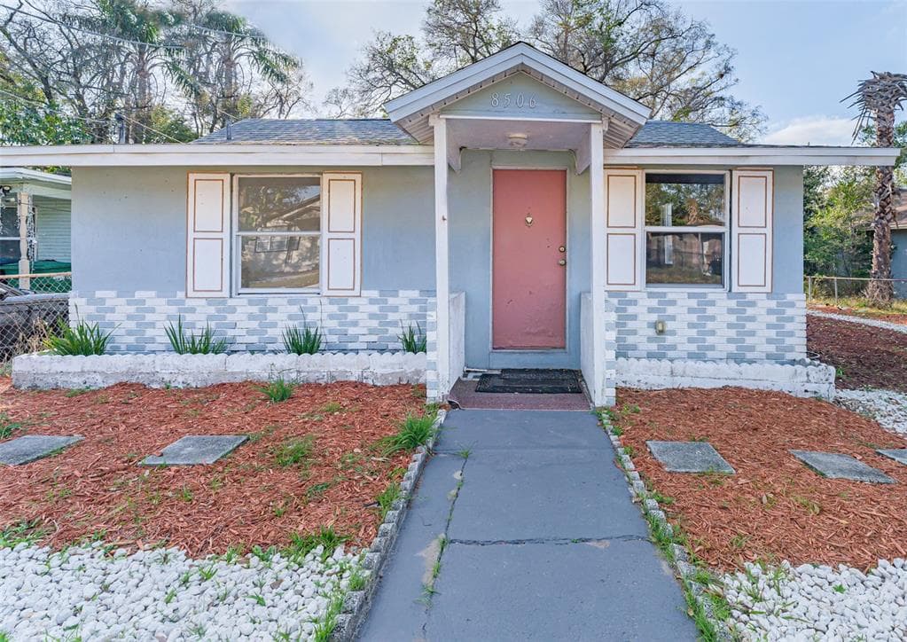 8506 N 11TH STREET TAMPA, FL 33604