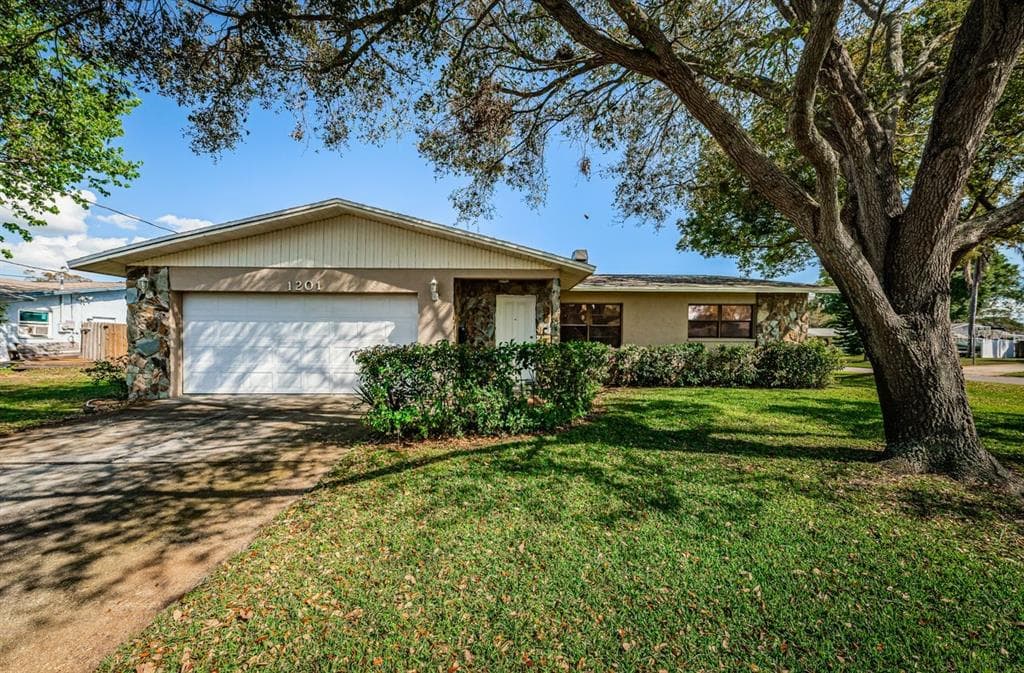 1201 56TH STREET N ST PETERSBURG, FL 33710